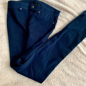 HUE dark denim leggings size S